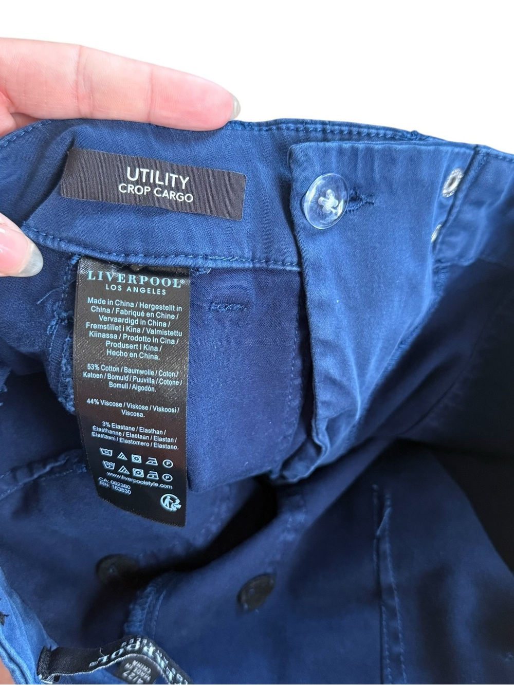 Liverpool Los Angeles Navy Utility Cropped Cargo Pants - Picture 3 of 7